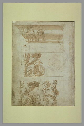 Un motif décoratif de corniche et deux de frise, image 2/2