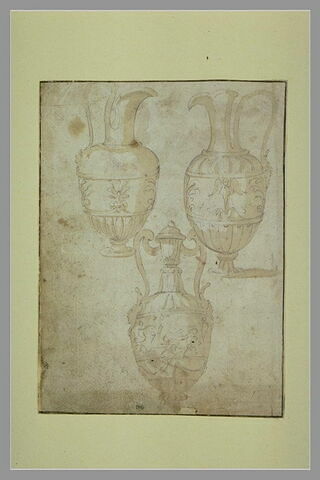 Deux aiguières et un vase, image 2/2