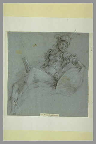 Figure féminine assise, portant cuirasse, casque et bouclier, image 1/1