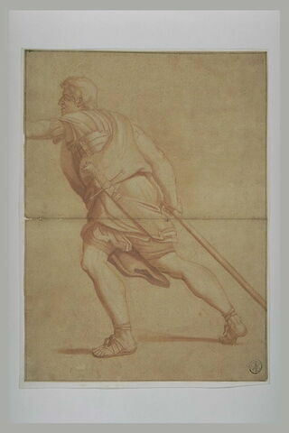 Soldat armé d'une lance, de profil vers la gauche