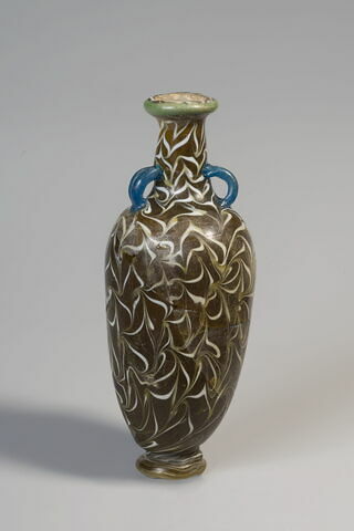 vase, image 3/8