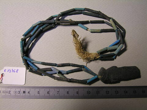 collier à pendentif ; collier à 2 rangs ; perle tubulaire ; amulette, image 1/1