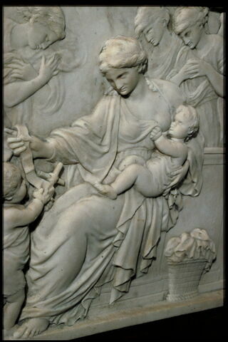 La Vierge allaitant l'Enfant adoré par des anges