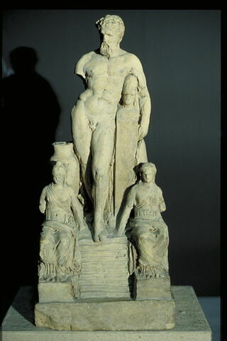 Hercule appuyé sur un terme avec quatre femmes assises (projet d'un monument au peuple français), image 10/11