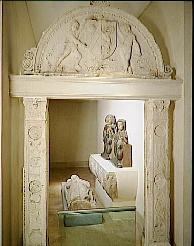 Éléments de la chapelle des Commynes (dite aussi d'Argenton) dans l'église des Grands Augustins de Paris, image 1/2