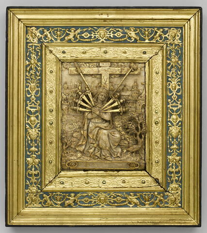 Bas-relief dans un cadre doré : Notre-Dame des Sept-Douleurs
