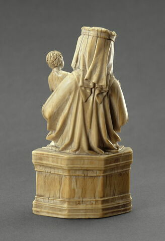 Statuette : Vierge à l'Enfant trônant, tenant une rose, image 7/7