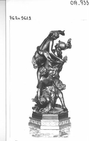 Groupe sculpté : l'enlèvement de Rhéa Sylvia par Mars, image 7/12