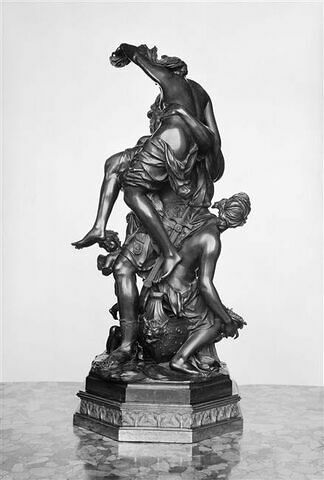 Groupe sculpté : l'enlèvement de Rhéa Sylvia par Mars, image 11/12