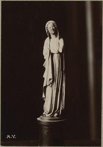 Statuette : Vierge de Calvaire, image 6/6
