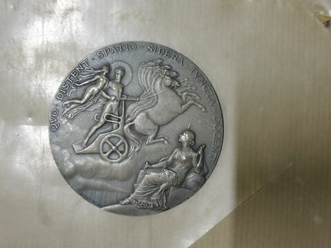Médaille : passage de Vénus sur le soleil.
Empreinte en bronze argenté., image 1/1