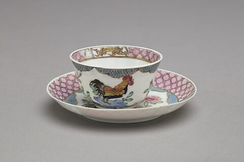 Tasse et soucoupe d'une série, d'un service à thé et à café de dix-huit pièces (avec R 1160 à R 1172)