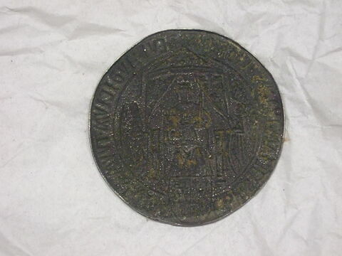 Surmoulage du revers d'une médaille de Charles de France, duc de Guyenne (de 1469 à 1472) et frère de Louis XI : le duc trônant, image 4/6