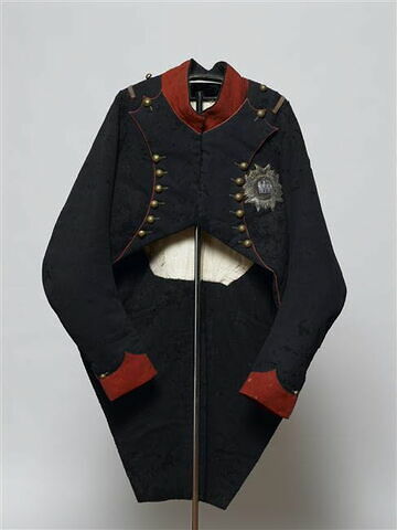 Uniforme de colonel de chasseurs de la Garde de l'Empereur, porté par Napoléon à partir de 1813