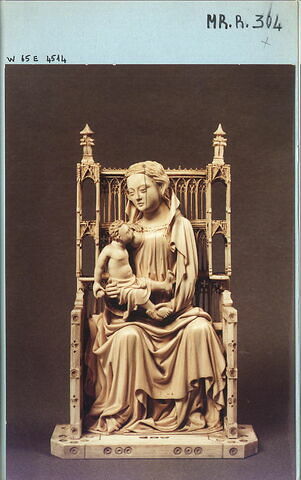 Groupe : Vierge à l'Enfant trônant, allaitant, image 1/3