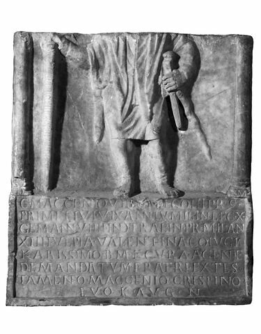 stèle ; inscription, image 1/1
