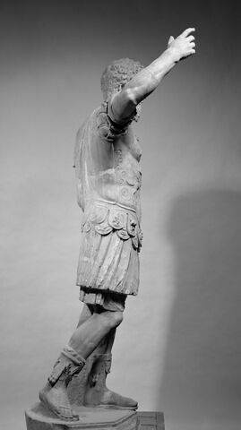 Statue de Marc Aurèle cuirassé, image 14/16