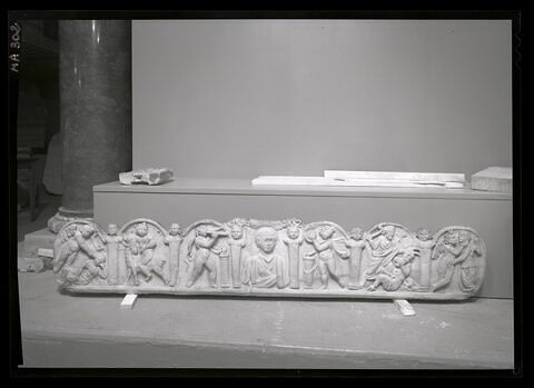 couvercle de sarcophage, image 1/1