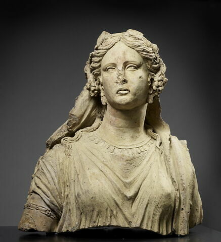 fragment d'une statue d'Ariane