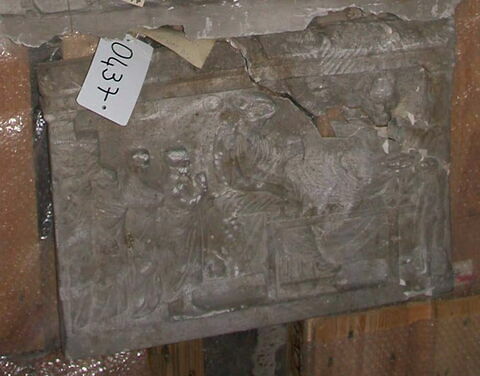 Tirage d’un relief votif représentant Hécate