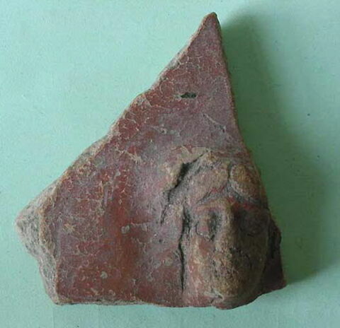 relief ; fragment, image 3/3