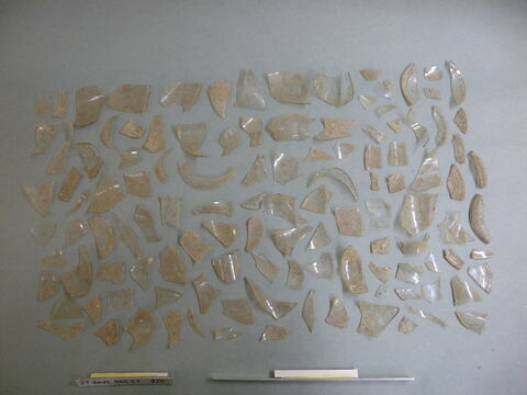 verre creux, fragment, image 17/23