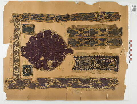 bande décorative d'habillement ; décor de textile ; tabula ; fragments