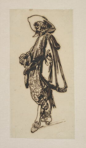 Gentilhomme en costume Louis XIII de profil gauche