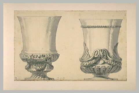 Deux gobelets avec pieds, ornementés de coquilles et perles, image 1/1
