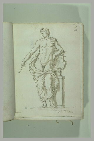Apollon nu, une draperie flottant derrière lui de l'épaule gauche aux genoux, image 2/2