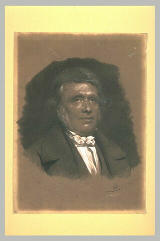 Portrait d'homme, en buste, de face, la tête légèrement tournée à droite, image 1/1