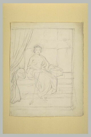 Femme assise, de face, sur un divan, la poitrine nue