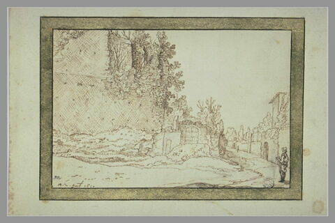 Paysage avec une muraille percée d'une porte et un homme vu de dos, dessinant, à l'entrée d'un chemin
