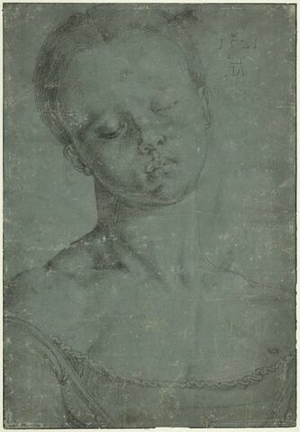 Portrait d'une jeune fille, en buste, vue de face, image 1/3