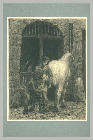 Maréchal-ferrant et son aide ferrant le pied arrière droit d'un cheval blanc