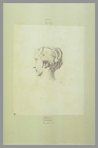 Tête de femme, d'après l'antique, chevelure nattée, tournée vers la gauche