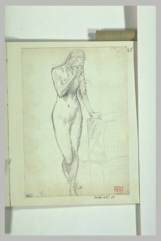 Femme nue, de trois quarts à droite, pied droit