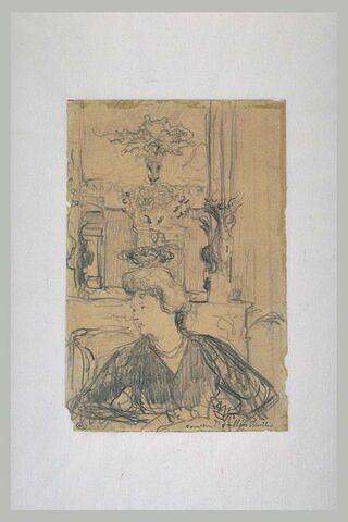 Jeune femme, assise, dos à une cheminée surmontée d'un miroir