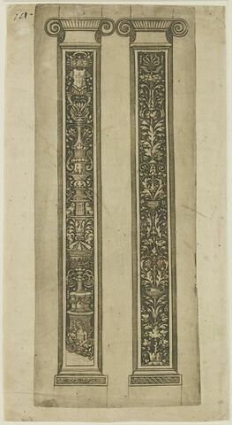 Deux arabesques en forme de pilastre