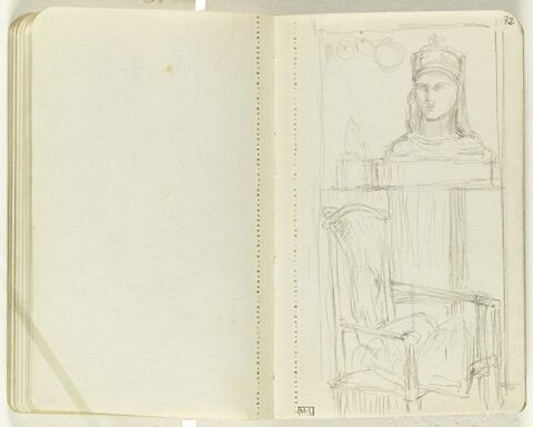 Fauteuil près d'une table sur laquelle est posée un buste de femme avec une couronne sur la tête. Dans un encadrement