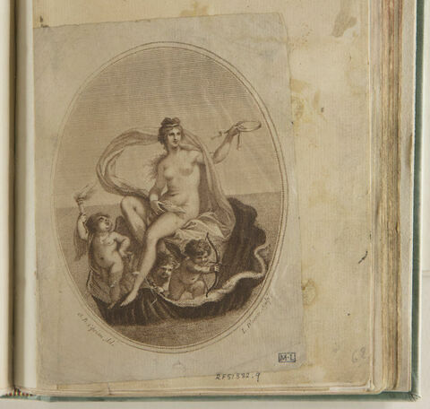 Vénus assise dans une conque avec trois amours, image 1/1