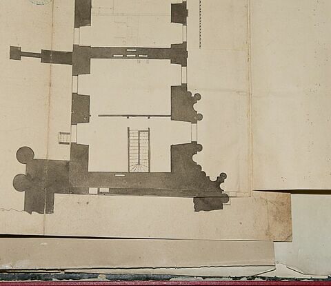 Plan du rez-de-chaussée des étages (du rez-de-chaussée à l'attique) de la partie ouest de l'aile sud de la Cour Carrée du Louvre, 1740, image 1/1