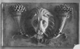 Panneau décoré d'un mufle de lion encadré par deux cornes d'abondance, image 3/3