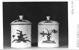 Petit pot couvert, d'une paire (OA 10998) à décor chinois, image 1/3