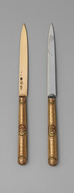 Paire de couteaux à dessert - Louvre Collections