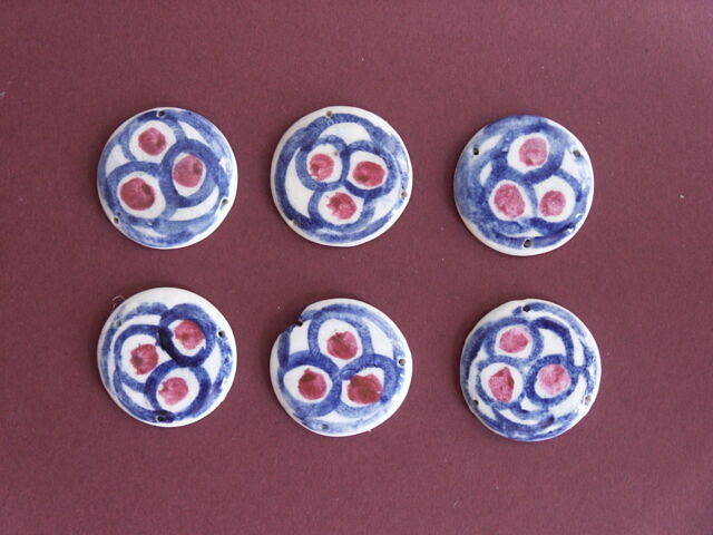 Lot De 6 Boutons En Résine Pour Loisirs Créatifs - Motif Varié - Réf. 7005