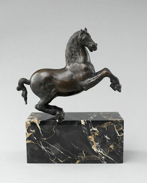 Statuette cheval cabré - Nos articles de décoration - Cheval Rose