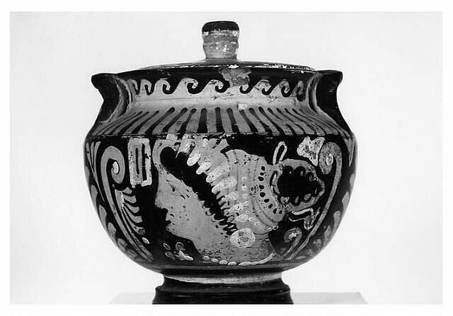 pyxis avec couvercle