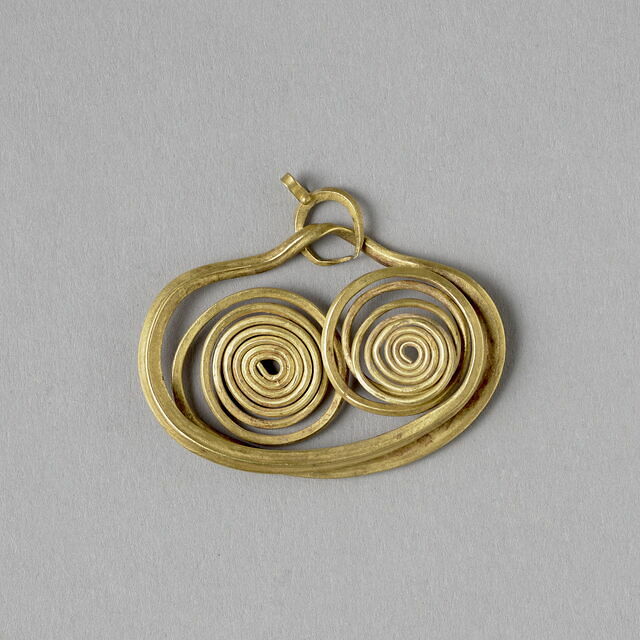 Boucle D'oreille Vintage En Métal Doré Grès Paris - Une Seule, Unique Et Orpheline