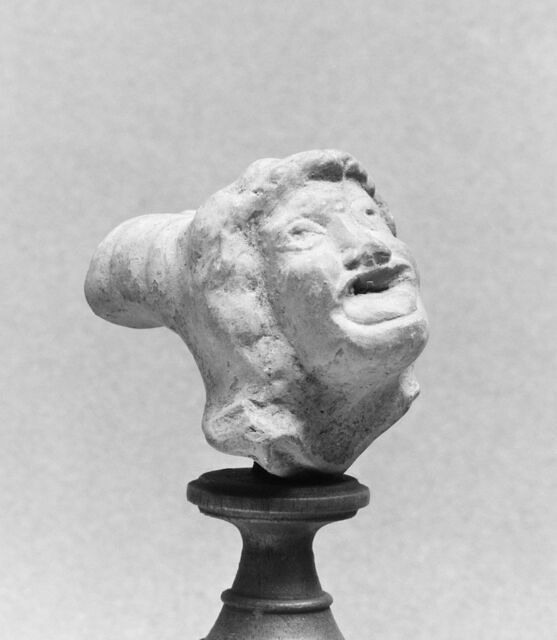 figurine  ; applique de vase